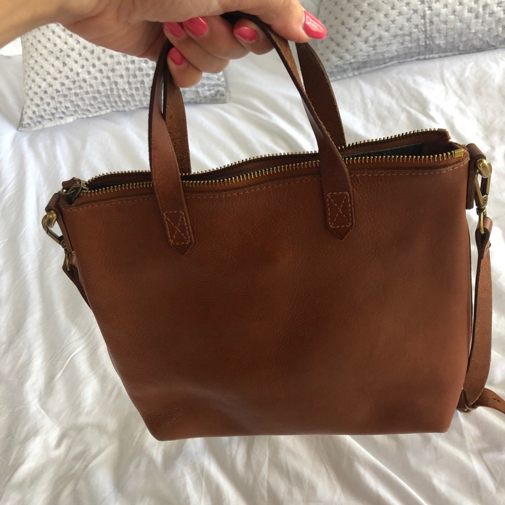 Madewell Zip-tot transport crossbody